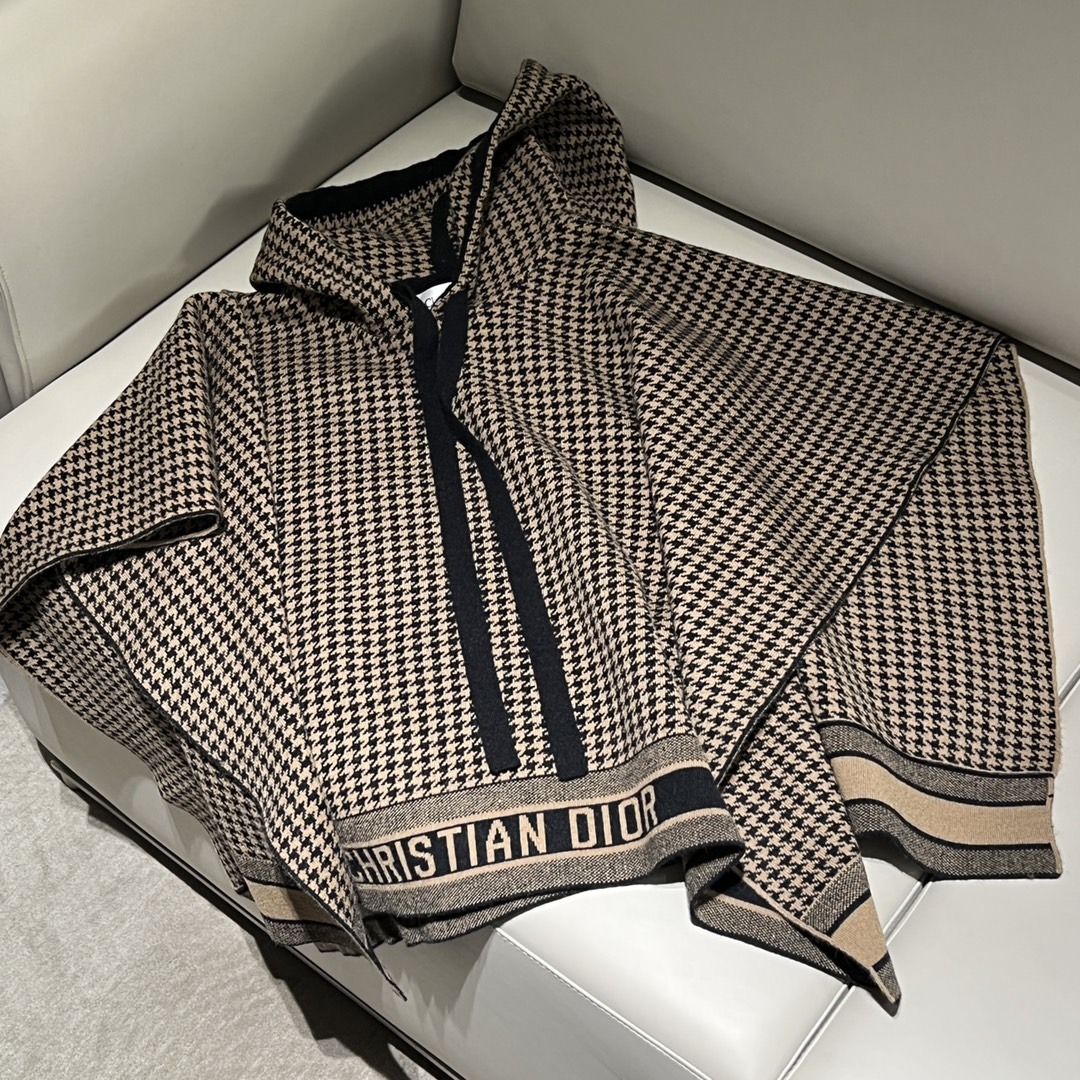 Diro Cloak